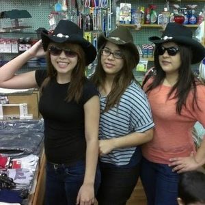 Meet your Posher, Lisa